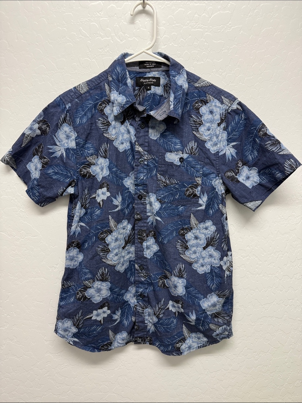 Eighty Eight Navy Blue Floral Short-Sleeve Button-Down Shirt